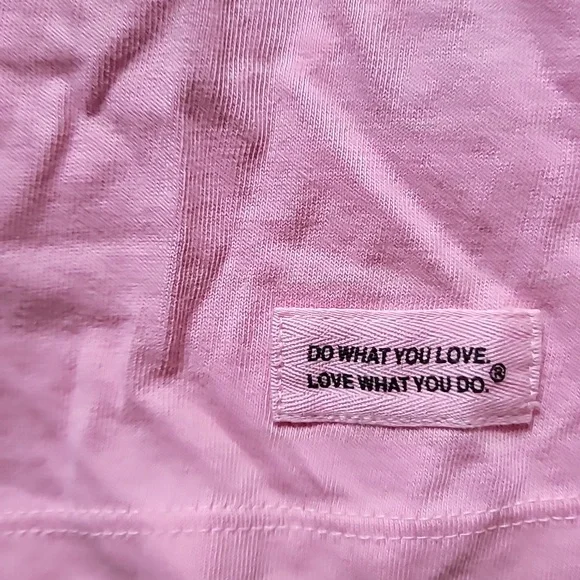 Life is Good Pink T-Shirt - Home Office Theme - Picture 4 of 5